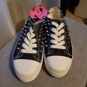 NWT Rock & Candy Women's Spiked Sneakers